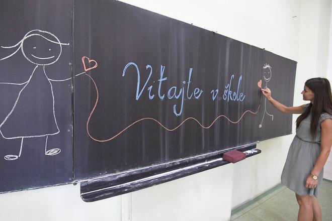 ministerstvo skolstva eviduje viac ako 33 tisic podanich prihlasok na zakladne skoly