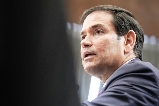 Rubio navstivi Vatikn a Taliansko po spore medzi Trumpom a papezom