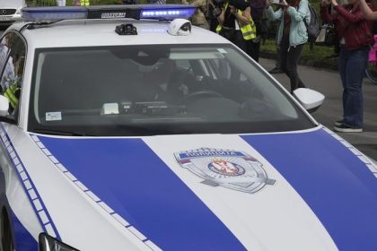 Sef belehradskej policie bol zadrzany je podozrivy zo spachania trestnych cinov