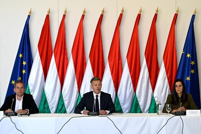 Tisza chce ustavnym dodatkom obmedzit mandat premiera Madarska na osem rokov