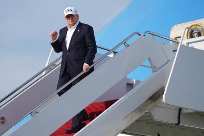 Trump po navsteve Ciny varoval Taiwan pred vyhlasenim nezavislosti