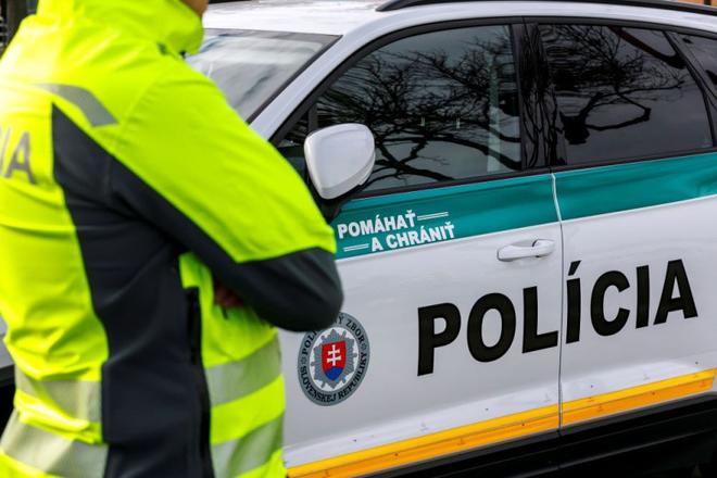 Bratislavska policia varuje pred podvodnikmi ktori obtazuju ludi a pripravuju ich o peniaze