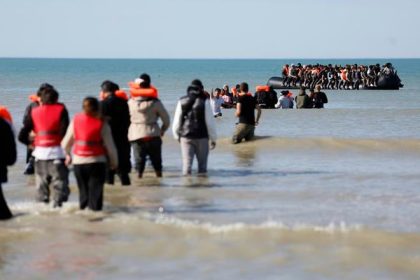 Europarlament a clenske staty sa dohodli na deportacnych centrach pre migrantov