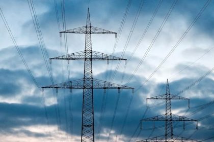 OECD ziada obmedzit energeticku pomoc plosne dotovanie ma nahradit cielena podpora