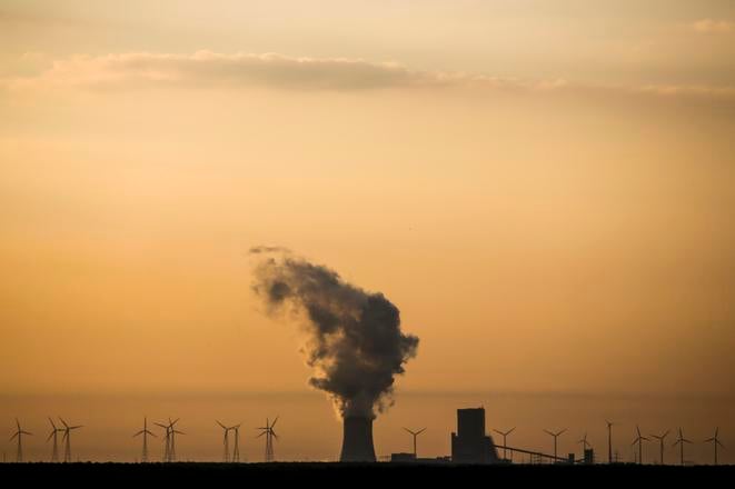 Polsko planue na buduci rok vybrat partnera pre druhu jadrovu elektraren