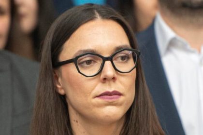 Taraba podla Stohlovej z PS chysta podvod v prospech developerov