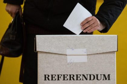 referendum bude o tyzden hlasovaci preukaz je mozne ziskat uz len osobne