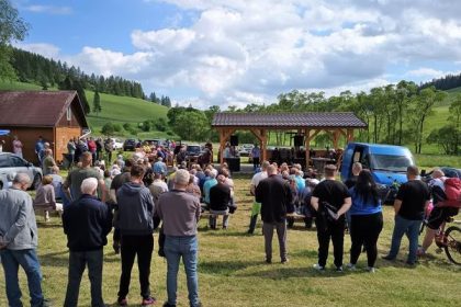 Kalinak robi z obyvatelov Javoriny obcanov druhej kategorie