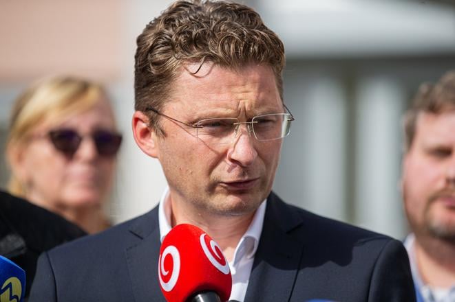 Lekarski odborari sa ohladom financovania nemocnic obratia na generalnu prokuraturu