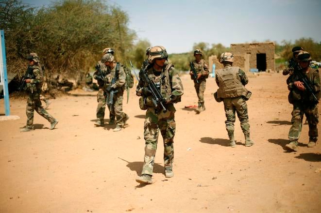 Mali zasiahla nova vlna koordinovanych utokov ozbrojencov