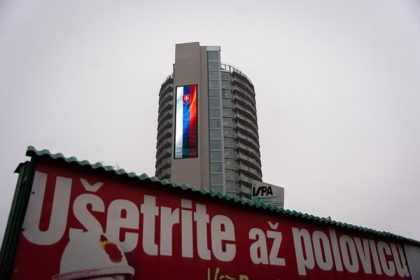Ministerstvo obrany zaplat takmer 12 milinov za parkovac dom a budovu pri rekontruovanej Kukurici