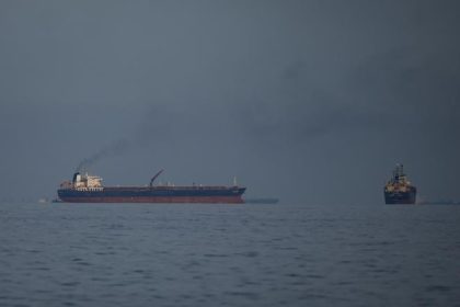Oman chce spolu s Francuzskom a Britaniou udrzat Hormuzsky prieliv otvoreny