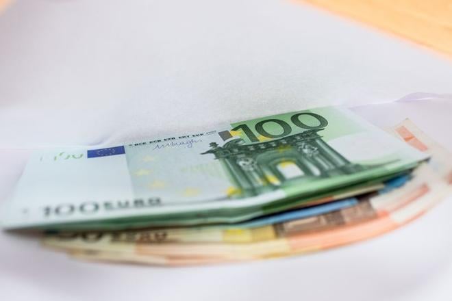Pocet stihanch vyznamnch korupcnych kauz v minulom roku klesol no uplne nevymizli