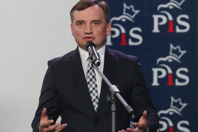 Polsko poziadalo USA o vydanie stihanho byvaleho ministra