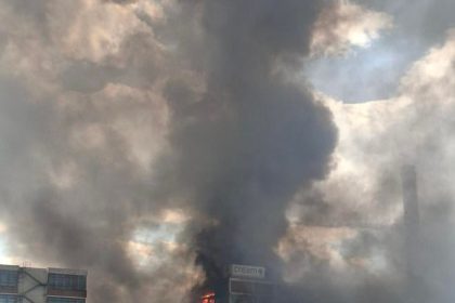 Pozar skladu v Zline znicil takmer vsetky zasoby ceskych znaciek Botas a Vasky