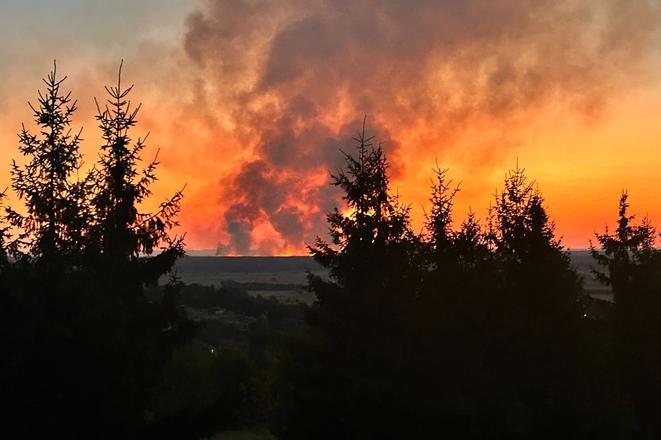 Poziar na zakladni v Malackach Hasicu museli ustupit kvoli municii starosta kritizuje komunikaciu statu