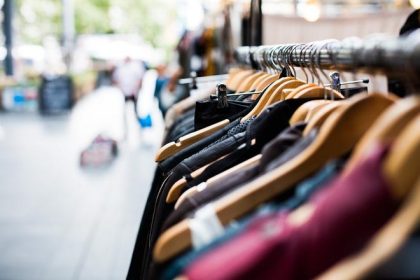 Retazec Next planuje prevziat britsku siet obchodnych domov Harvey Nichols