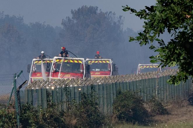 Rozsiahly poziar na juhu Francuzska sa podarilo skrotit