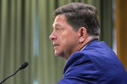 Senat USA schvalil Jaya Claytona za vedenie americkych tajnych sluzieb