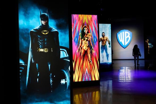 Skupina statov v USA sa snai zabrai zleniu spolonost Warner Bros a Paramount
