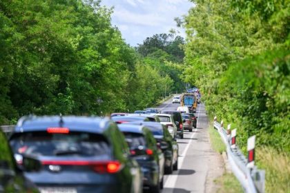 Stat sa chysta kontrolovat ako podnikatelia pouzivaju firemne vozidla Taktiez parkoviska