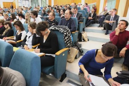 Studium bude mozne ukoncit aj zaverocnou stazou Bez firiem a obhajoby to vsak nebude mozne