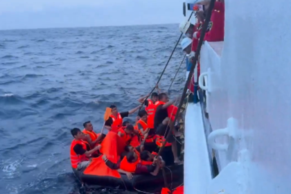 V Juhocincom mori sa potopila vietnamska lod zachranari patraju po 23 nezvestnych osobach