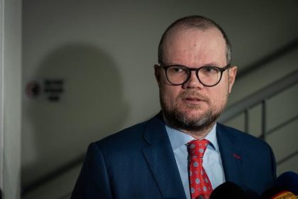 V posunkovej reci ale predsa napisal advokat Kubina Policajt Varga uz nie je ani podozrivy zo sabotaze