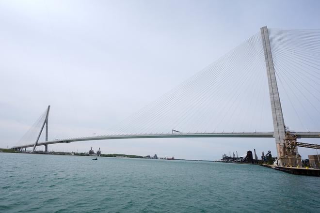Vrcholia pripravy na otvorenie dalsieho mosta medzi USA a Kanadou