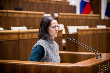 opozycne ps nesuhlasia so sis ohladom rozsahu poskytovanych informacii kontrolnemu vyboru