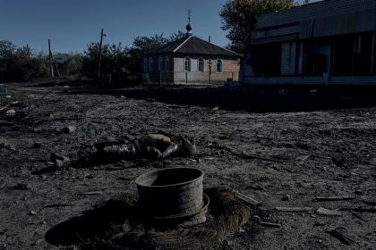 s hnisavou rukou bez prstov cesta na front je otvorena vsetkym pise Petra Prochazkova