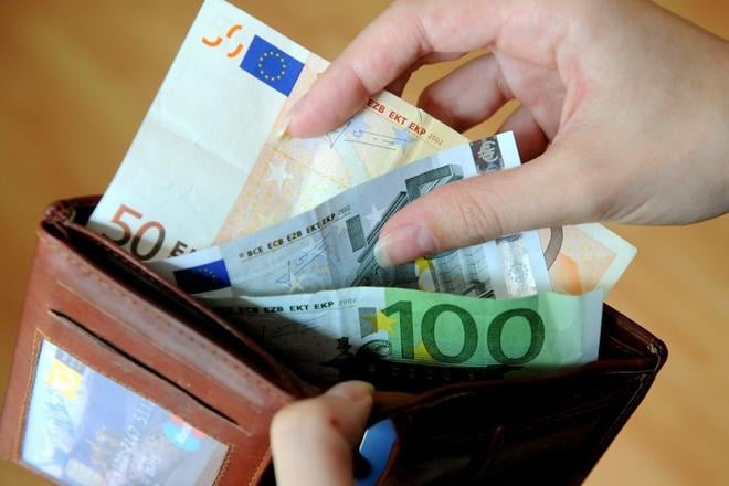 sadzby ECB mozu podla analytikov v septembri vzrast hypoteky nebudu lacnejsie