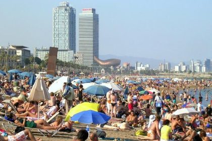 z bratislavy do barcelony sa lieta dvakrat denne zostante doma turistov nechceme odkazuju spanieli