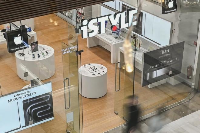 Apple ako lakadlo na Slovensku nefunguje Spolocnost pohltila konkurenta ale prebera aj dlhy