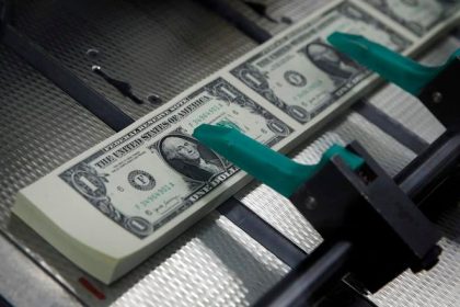 Dlh USA prvykrat v historii prekrocila 40 bilionov dolarov Za necelych 10 rokov sa viac nez zdvojnasobil