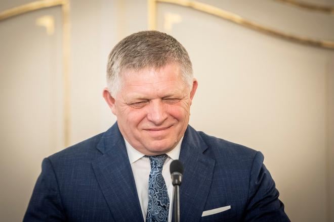 Fico v svislosti s poiarom ponkol pomoc chorvtskemu premirovi