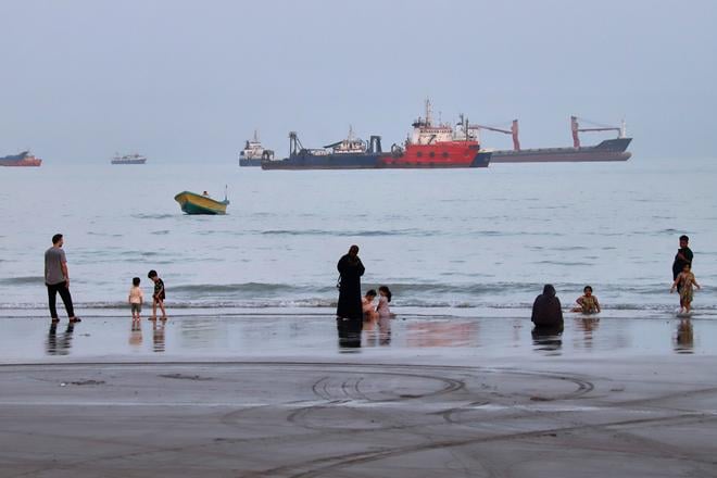 Iran urcil nove podmienky na obnovenie plavby cez Hormuzsky prieliv