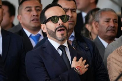 Kolumbijski minister obrany varuje pred terorizmom pocas inauguracie prezidenta