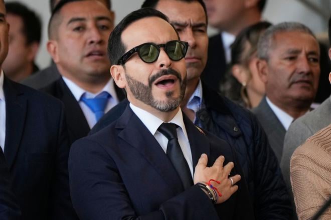 Kolumbijski minister obrany varuje pred terorizmom pocas inauguracie prezidenta