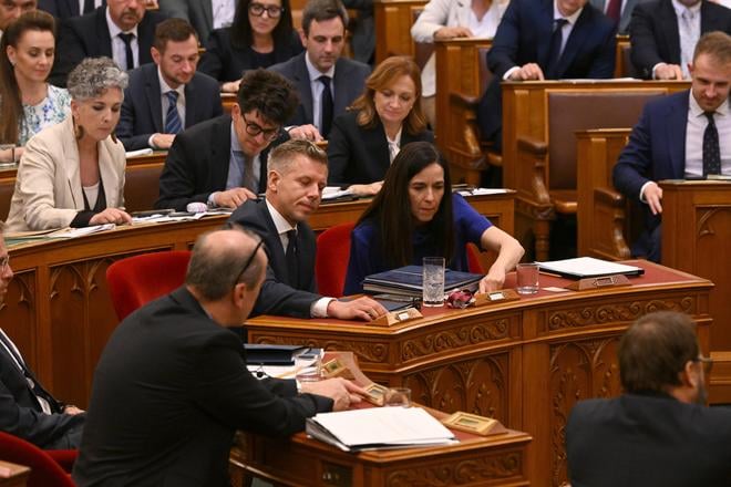 Madarsky odporuci poslaneckemu klubu Tisza troch kandidatu na prezidenta