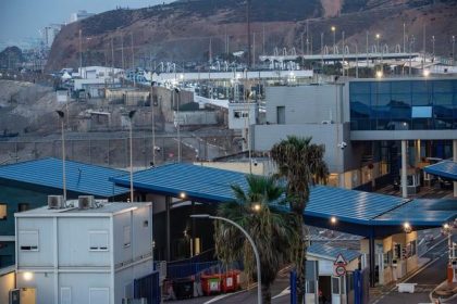 Maroko nariadilo spanielskym novinarom opustit mesto pri Ceute