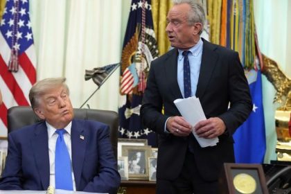 Odbornici obhajuju platny ockovaci kalendar pre deti pred zasahmi americkej vlady
