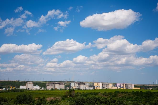 Odstavenie rumunskej jadrovej elektrarne Cernavoda znizuje rezervy v regione