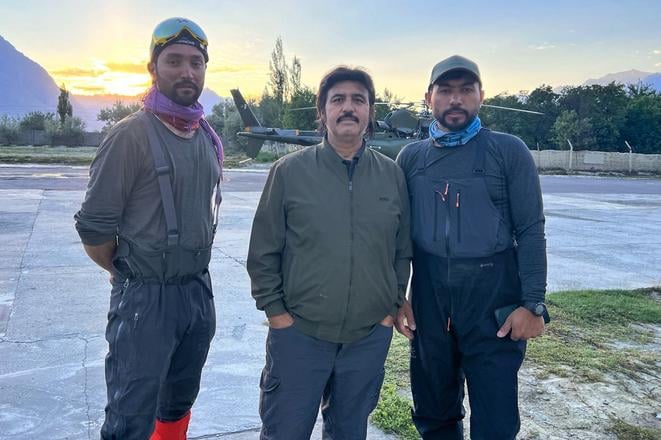 Pakistanski zachranari pokracuju v patrani po nezvestnej skupine horolezcov