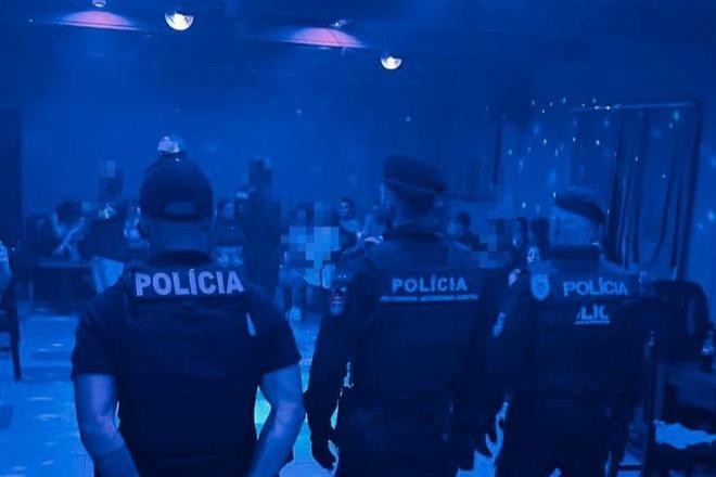 Policia v piatok skontrolovala prevadzku v Bratislave