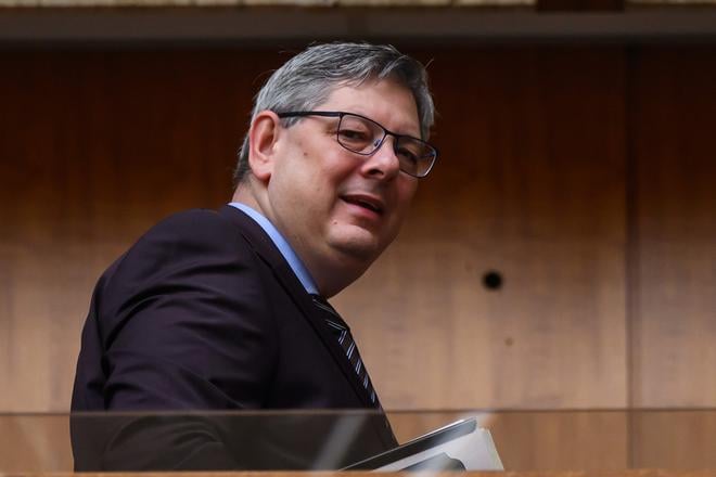 Ranny brifing Suska ako keby sa konsolidacia netykala policia a tajne sluzby prekazili vaznu sabotaz
