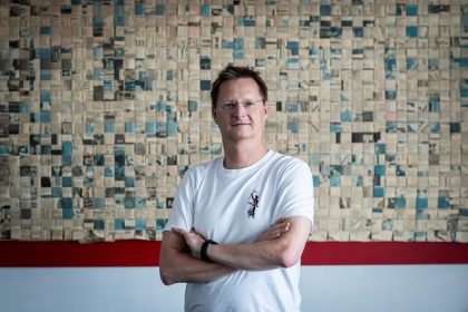 Slovak ktory radil Miklosovi Do desiatich rokov budu vsetky financie na blockchaine rozhovor