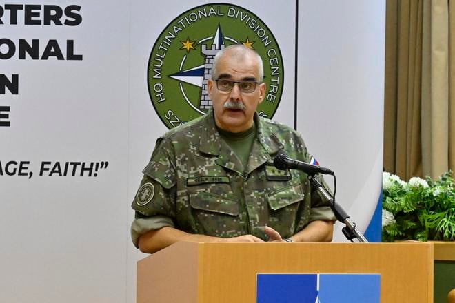 Slovensky general Kralik prevzal velenie nad mnohonarodnou diviziou NATO