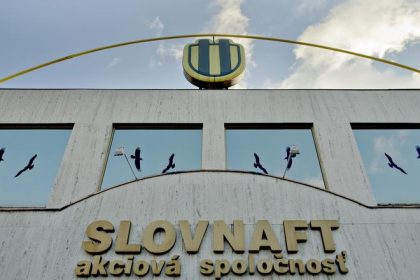 Slovnaft a MH Teplarensky holding podpisali memorandum o dodavkach tepla z CEZO