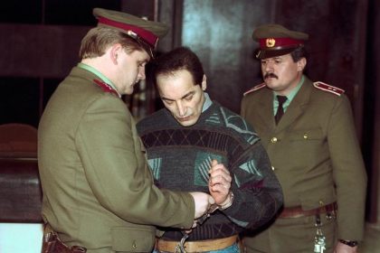 Svietili mu oci nebol ziadny hrdina Svedkovia rozpravali pribeh Ponozkoveho vraha